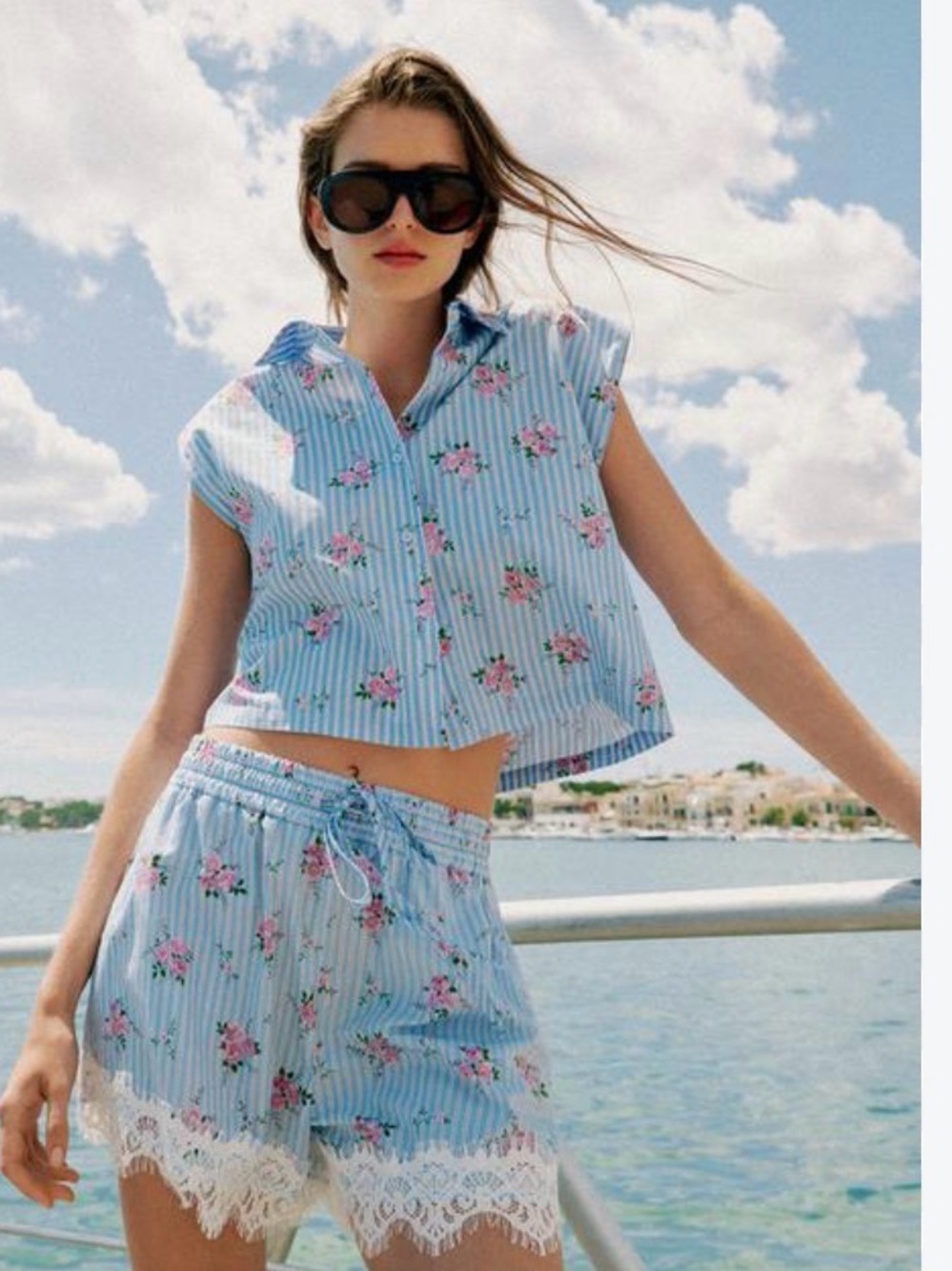 NWT Zara Blue Floral Stripe Lace-Trim Women's Shorts XS